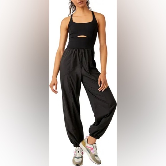 NWT FREE PEOPLE - FP movement Righteous Onesie black jumpsuit XL - Picture 4 of 8